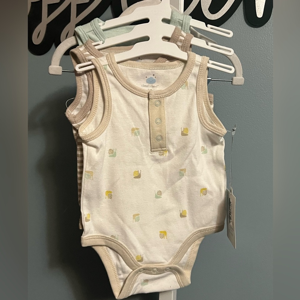 🇺🇸$5🇺🇸 Cloud Island Neutral 3 Piece Baby Sleeveless Bodysuit Set NWT